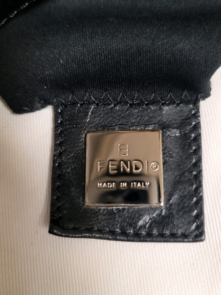 정품 펜디가방 토트백,숄더백(디올샤넬보테가루이비통구찌셀린느생로랑발렌시아가)--7