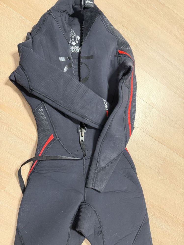 포스엘리먼트 프로테우스 5mm 여성용수트--1