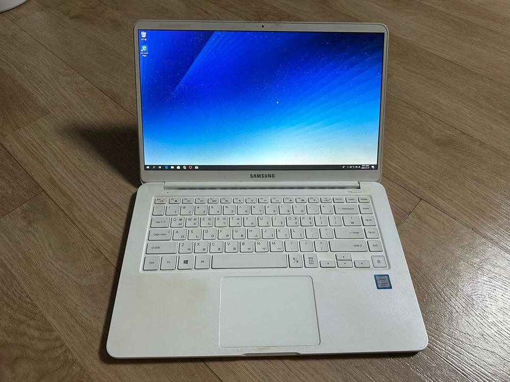 삼성 노트북 NT900X5T 19년식 정상부팅(부품용) 키보드문제 11만원 판매--1