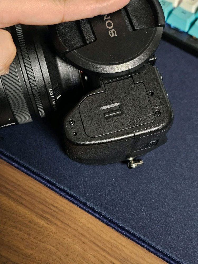 소니 a7m4 바디--3