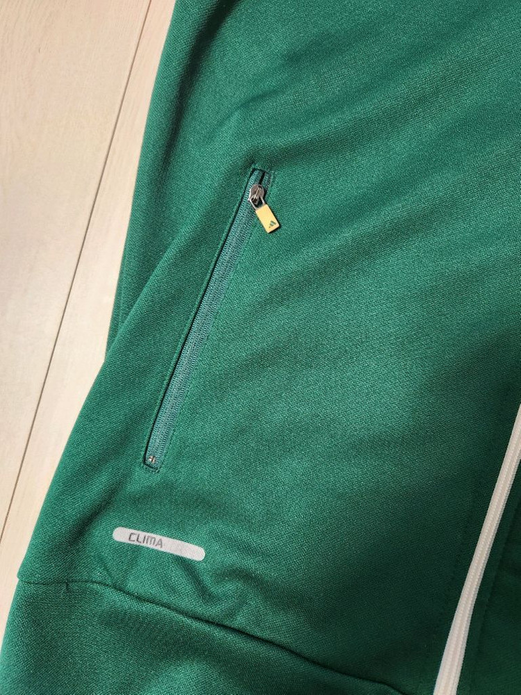 아디다스 트레이닝 니트 트랙탑 사이즈95 m스포츠웨어/아우터/트랙탑/남성용/길이: 숏/긴팔여러 중고사이트에도 같이 이미지