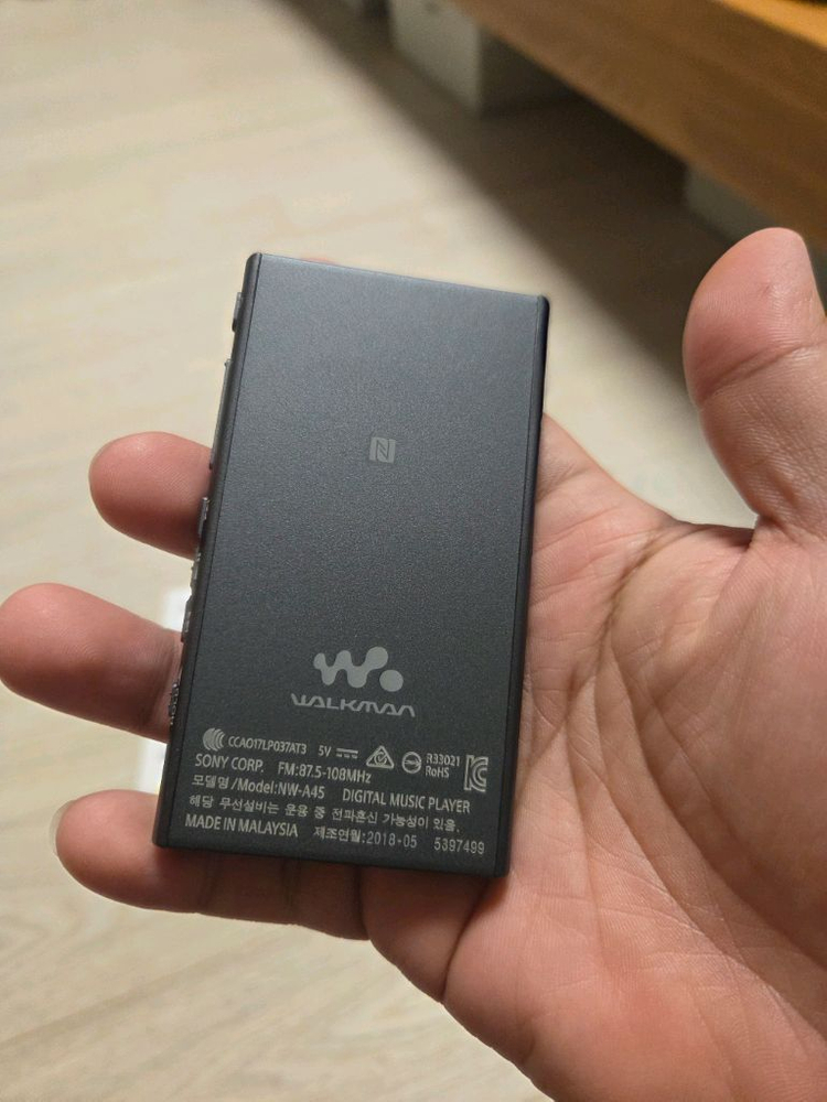 소니 워크맨 NW-A45 16GB + XBA-N3AP 이어폰--4