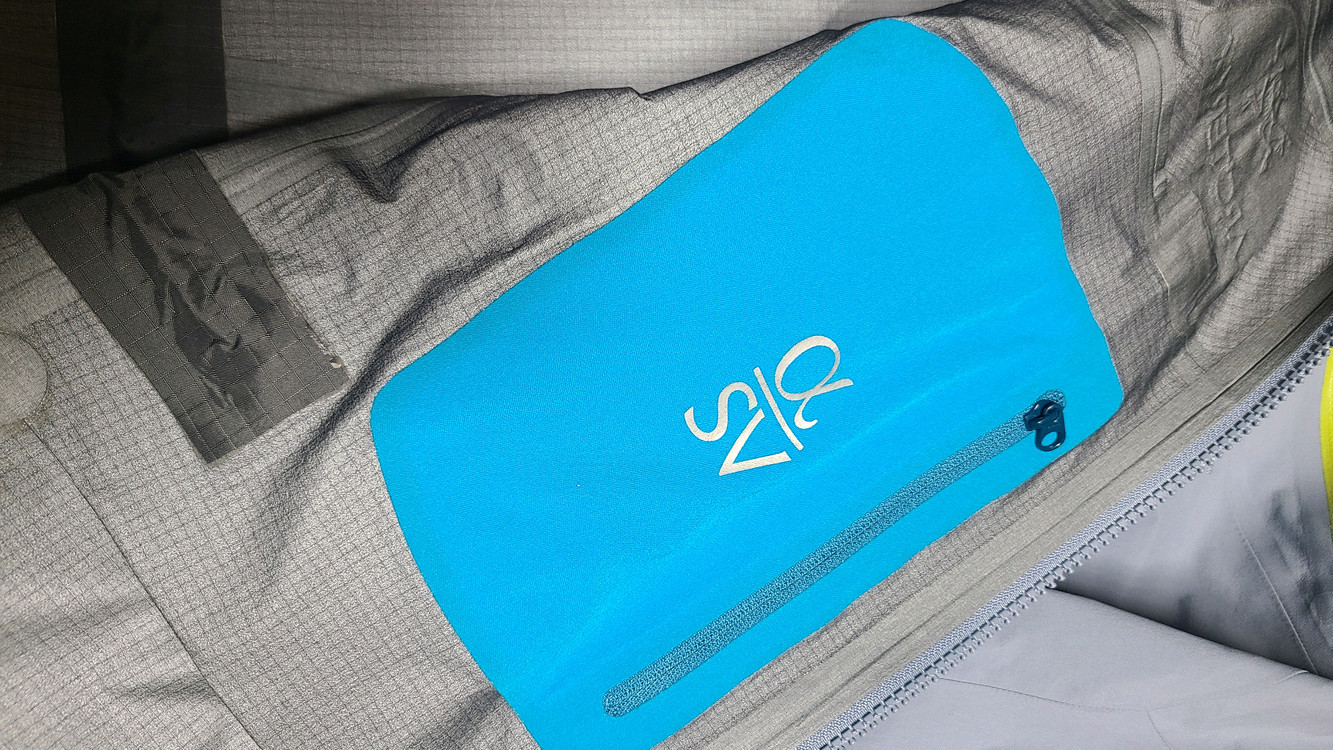 아크테릭스 알파Sv 고어텍스 자켓--2