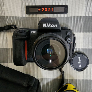 니콘 F 100 필름카메라 35-80mm 줌렌즈 가방세트