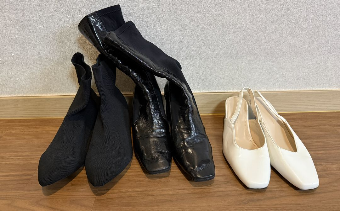 블랙 앵클부츠/에나멜 롱부츠/화이트 뮬 슬링백(사이즈 240)--0