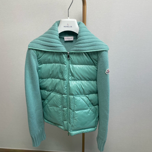 몽클레어 니트패딩 여성 xxs사이즈 23년도구매