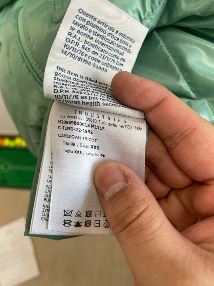 몽클레어 니트패딩 여성 xxs사이즈 23년도구매--3