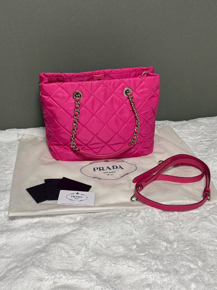 프라다 가방 나일론 퀄팅 체인백 숄더백 거의새것 (정품)프라다구찌샤넬루이비통셀린느발렌시아가토즈미우미우디올모터백--1
