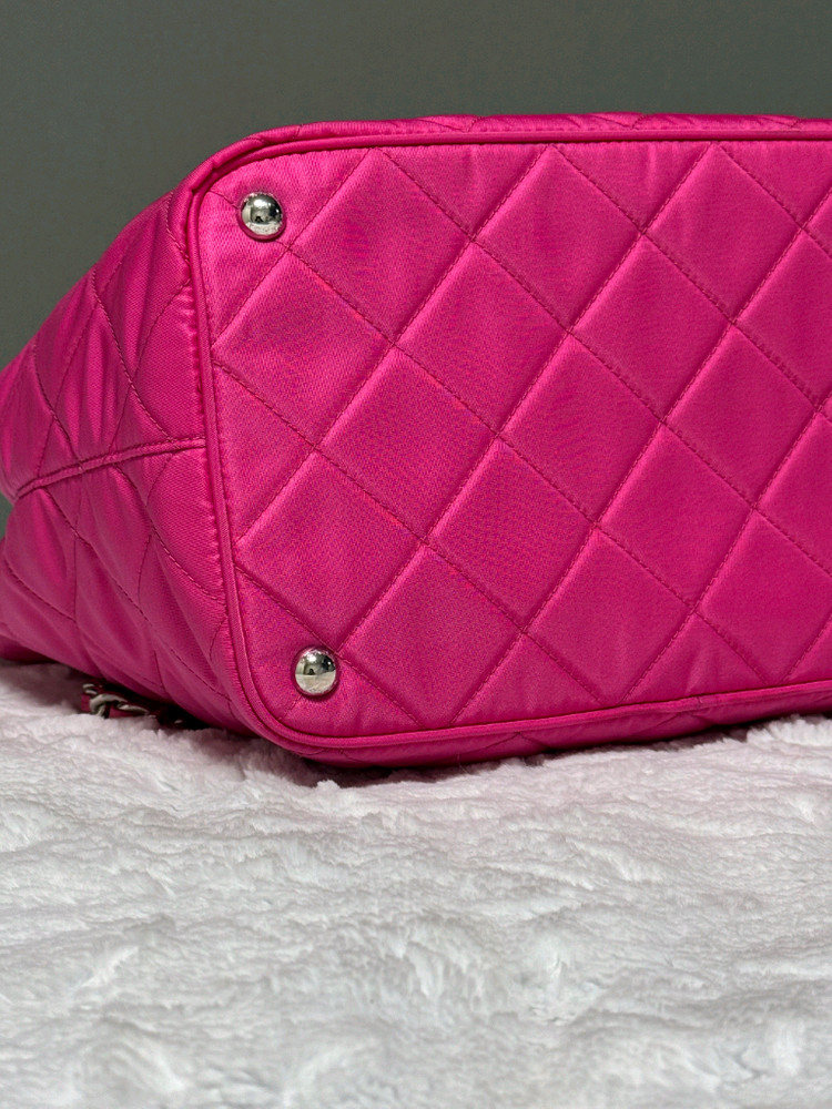 프라다 가방 나일론 퀄팅 체인백 숄더백 거의새것 (정품)프라다구찌샤넬루이비통셀린느발렌시아가토즈미우미우디올모터백--4