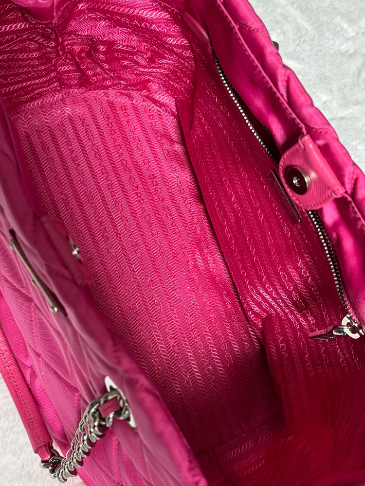 프라다 가방 나일론 퀄팅 체인백 숄더백 거의새것 (정품)프라다구찌샤넬루이비통셀린느발렌시아가토즈미우미우디올모터백--8