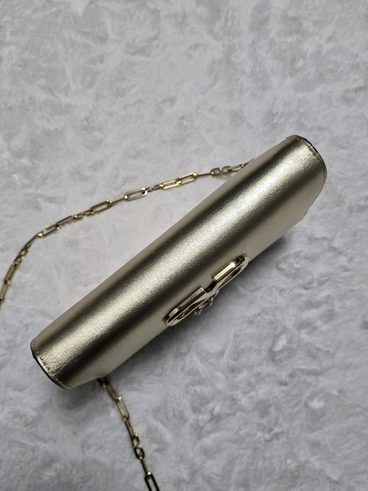 발렌티노 가방 체인백 크로스백 숄더백 (정품)프라다구찌샤넬루이비통셀린느발렌시아가토즈미우미우디올모터백--4