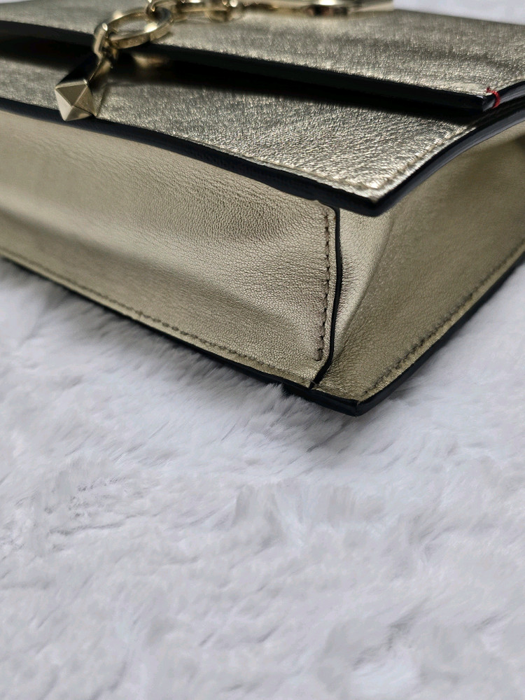 발렌티노 가방 체인백 크로스백 숄더백 (정품)프라다구찌샤넬루이비통셀린느발렌시아가토즈미우미우디올모터백--8