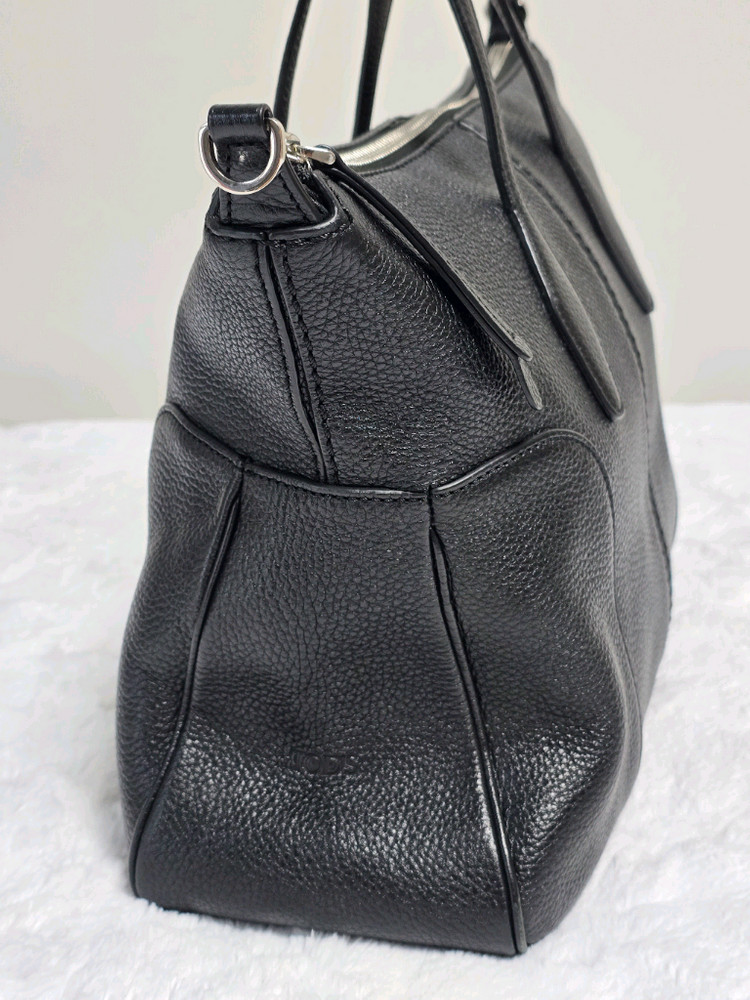 토즈 가방 토트백 숄더백 (정품)프라다구찌샤넬루이비통셀린느발렌시아가토즈미우미우디올모터백--4