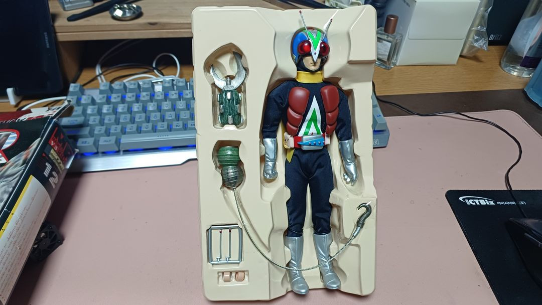 1/8 가면라이더 쇼커 시리즈 피규어 6개 일괄--8