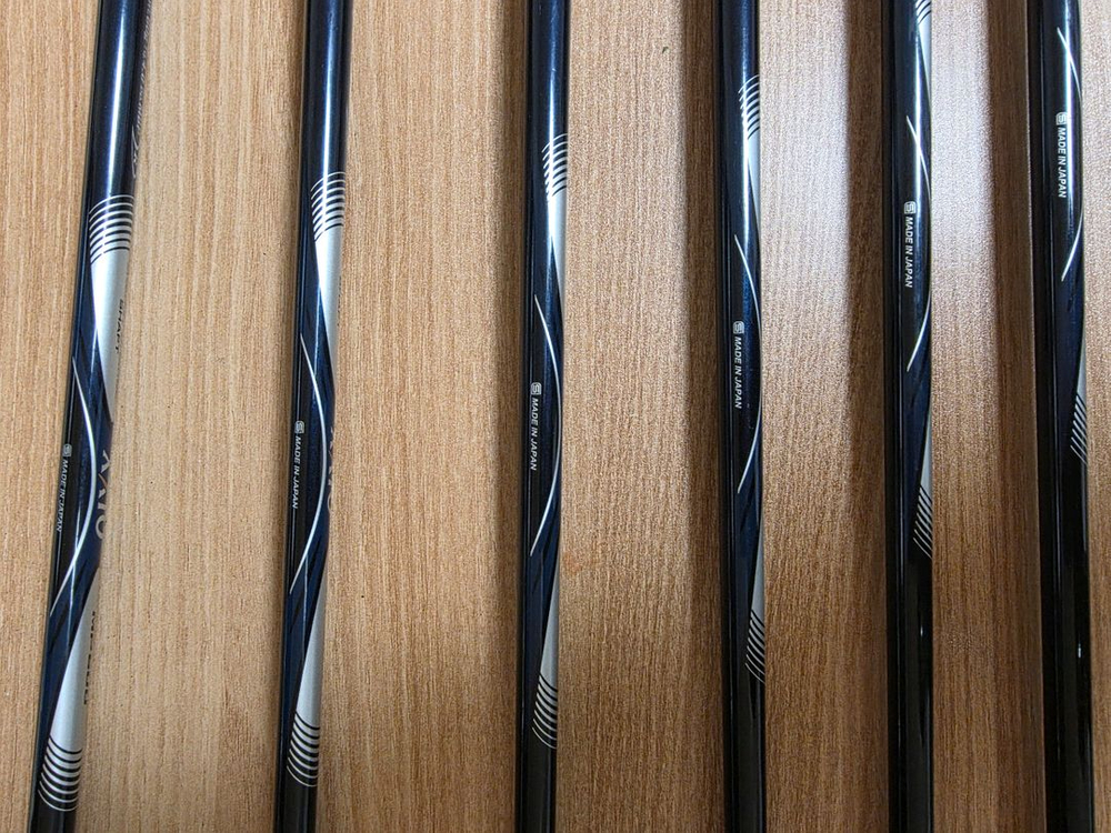 젝시오 MP-500 카본 그라파이트 6 아이언 세트 (5-P) 이미지