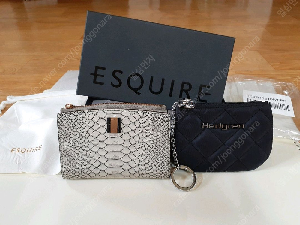 에스콰이어 지갑 소가죽입니다 고급스러워요 카드등 여러가지 사용해요 가치드립니다 120000--0