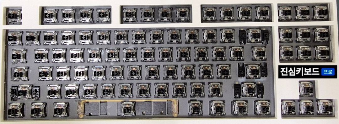 (*풀윤활) 트랜지션 라이트 커스텀 게이밍 키보드 발로란트 롤 이미지