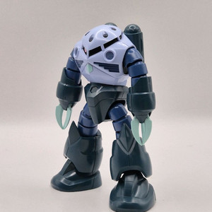 (중상) HG 즈고크 양산형 건담 반다이