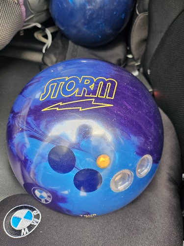 STROM 아이큐 갤럭시 볼링공--0