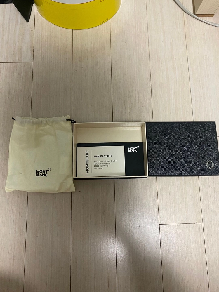 몽블랑 사피아노 명함 반지갑 이미지