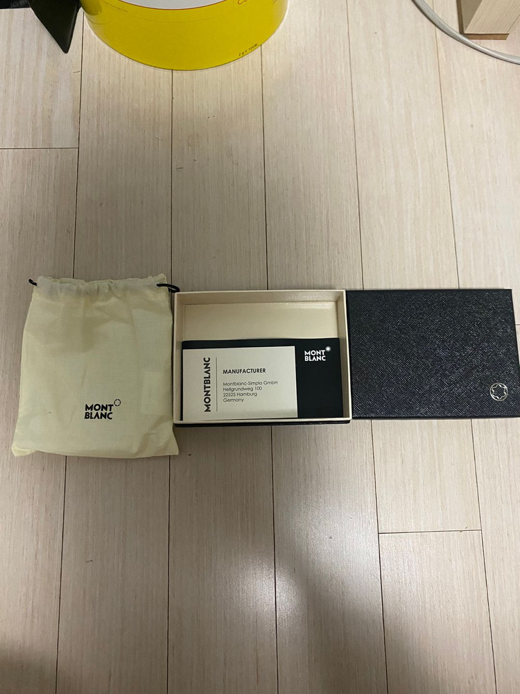 몽블랑 사피아노 명함 반지갑 이미지