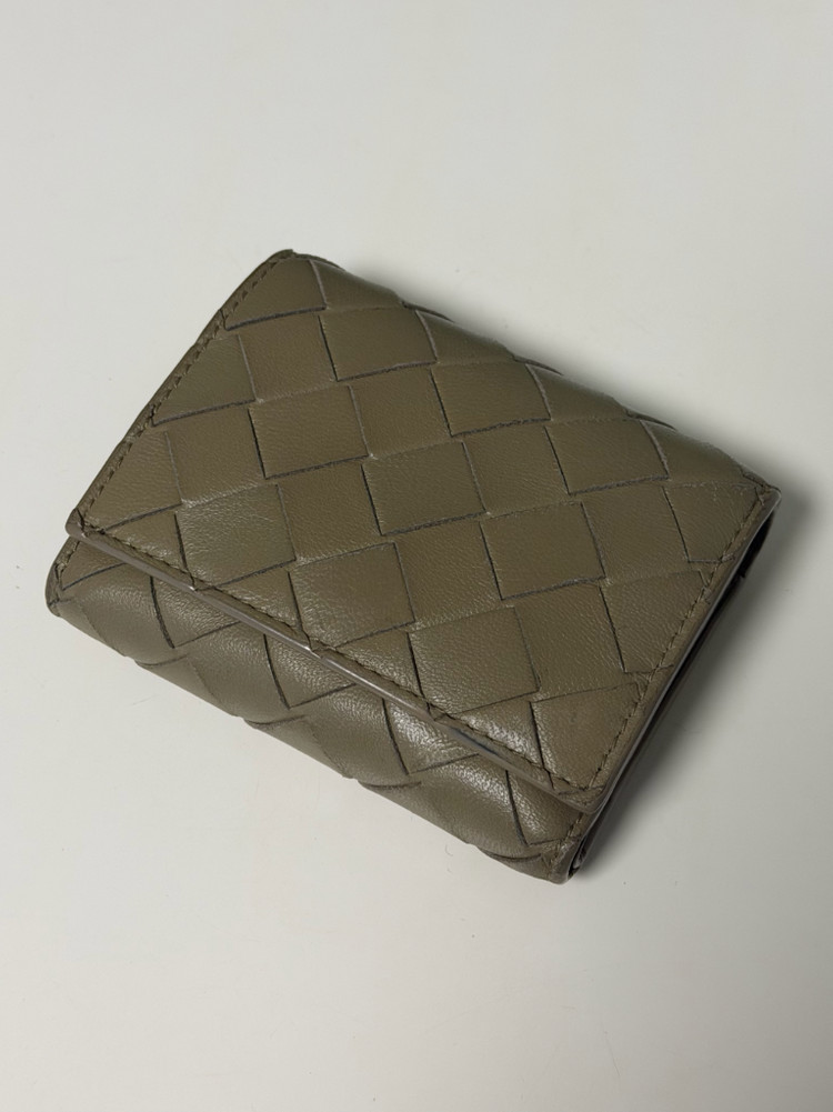 정품) 보테가베네타 스몰 인트레치아토 3단 폴더형 지퍼 지갑 여성--7
