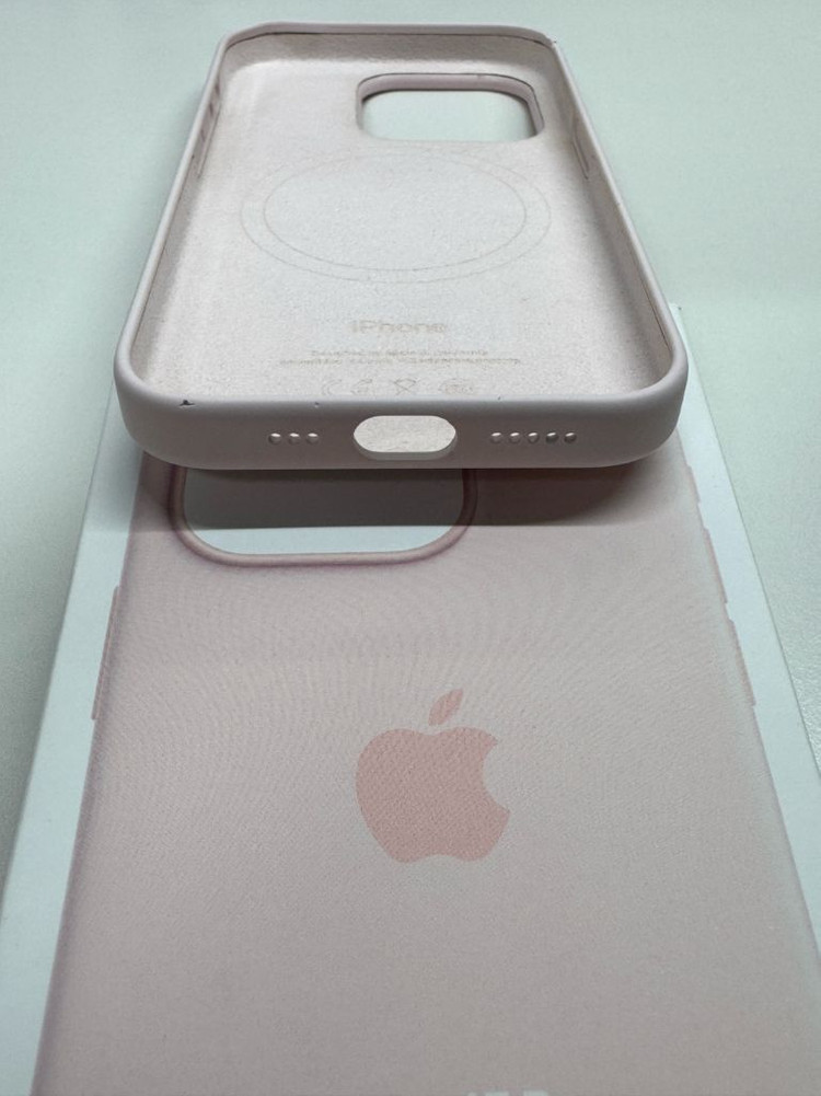 아이폰15프로 정품 실리콘케이스 라이트핑크--2