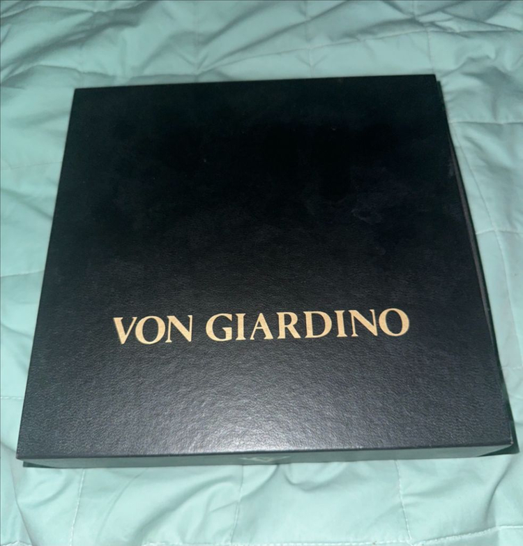 본쟈르디노 팔찌 팝니다 이미지