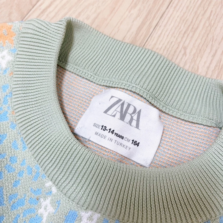 자라 꽃무늬 니트 새상품--1