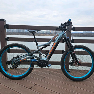 전기 산악자전거