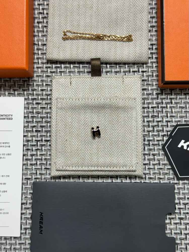 에르메스 팝아슈 미니 목걸이 블랙--0