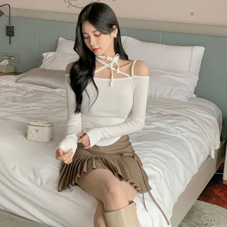 화이트 흰색 오프숄더 리본 블라우스 긴팔 홀터넥 골지 빈티지 에이블리 이미지