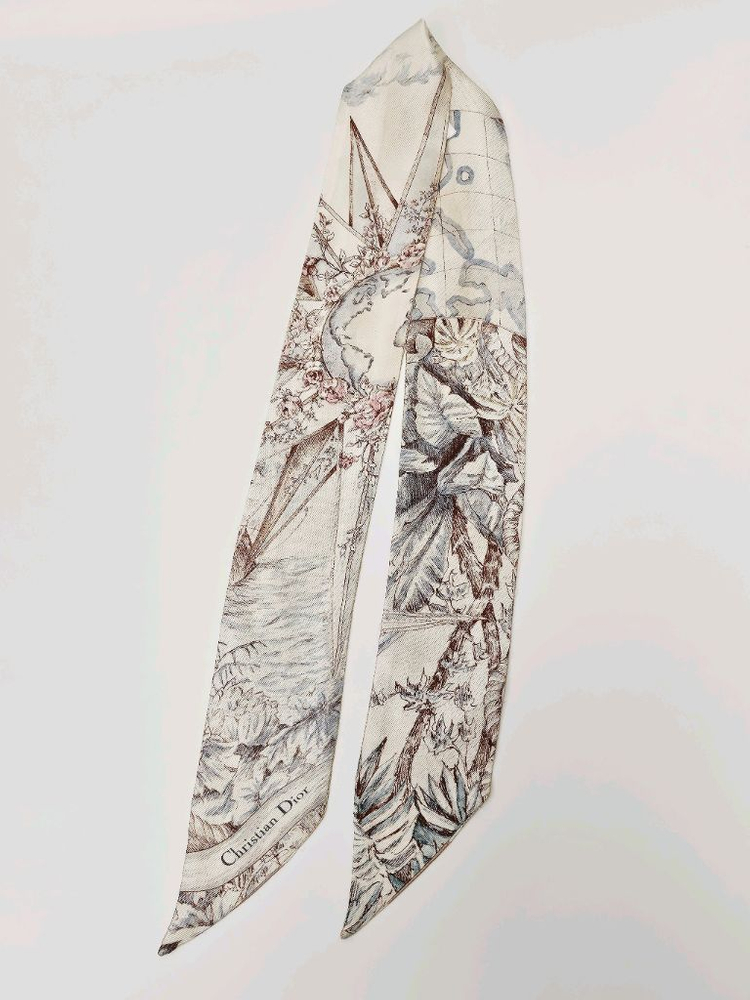 디올 리브 드 인피니 미차 스카프 이미지
