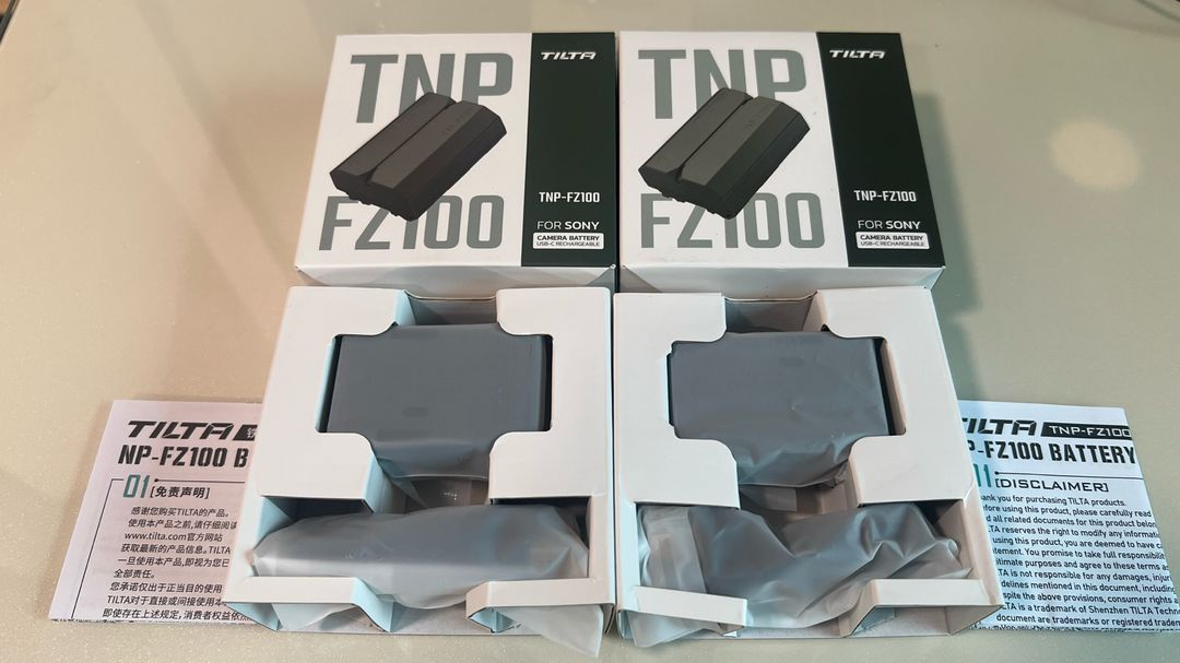 틸타 소니 NP-FZ100 호환 USB-C 타입 충전식 배터리 팝니다. 2개 일괄--1