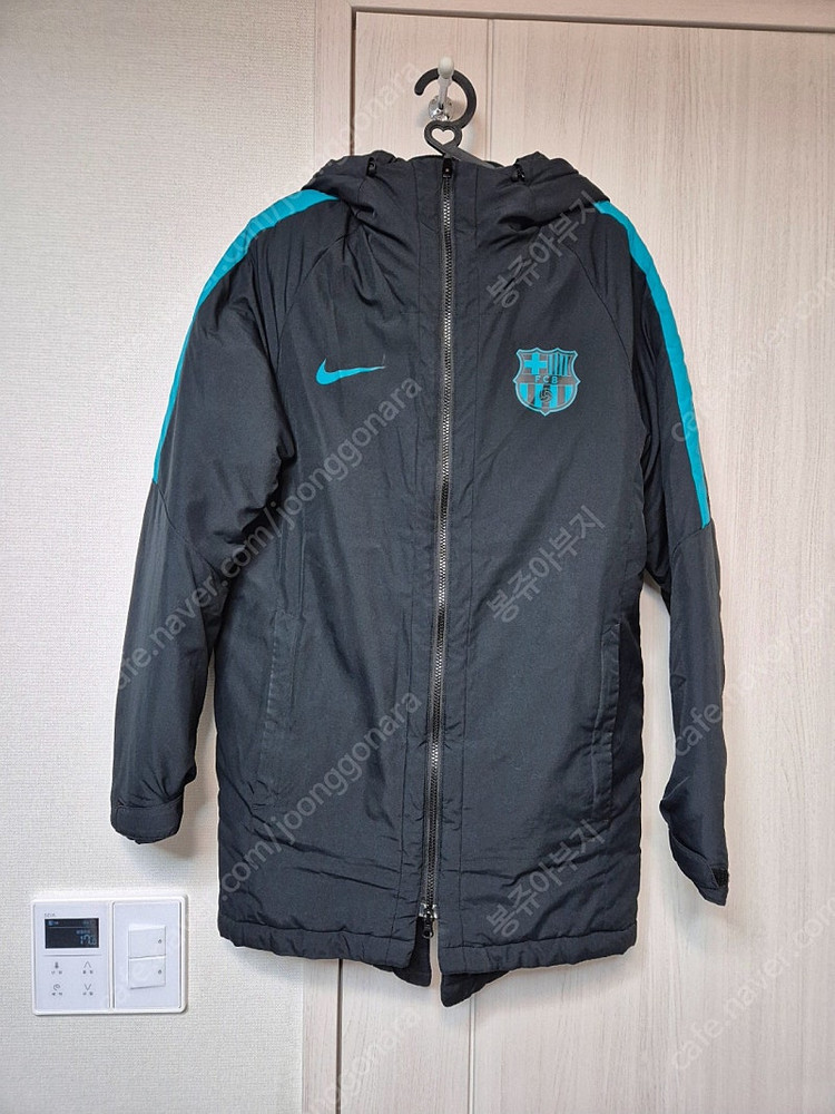 나이키 FC바르셀로나 L사이즈 패딩 점퍼--0