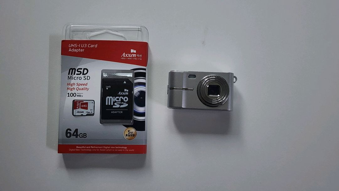 부이 Y2K 디지털카메라 + 마이크로SD 64GB 이미지