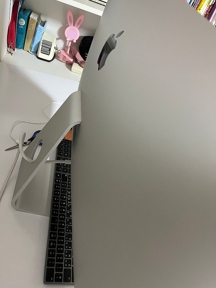 애플 아이맥 2020년형 27인치 (i7 / 32 / 512 / 5500xt) 이미지