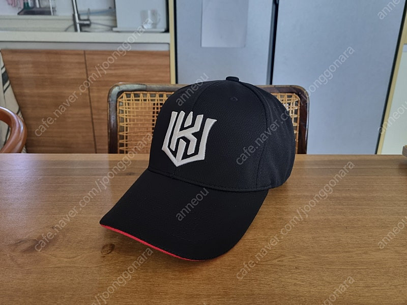 KT 위즈 야구 모자 ACT 오피셜 굿즈--1