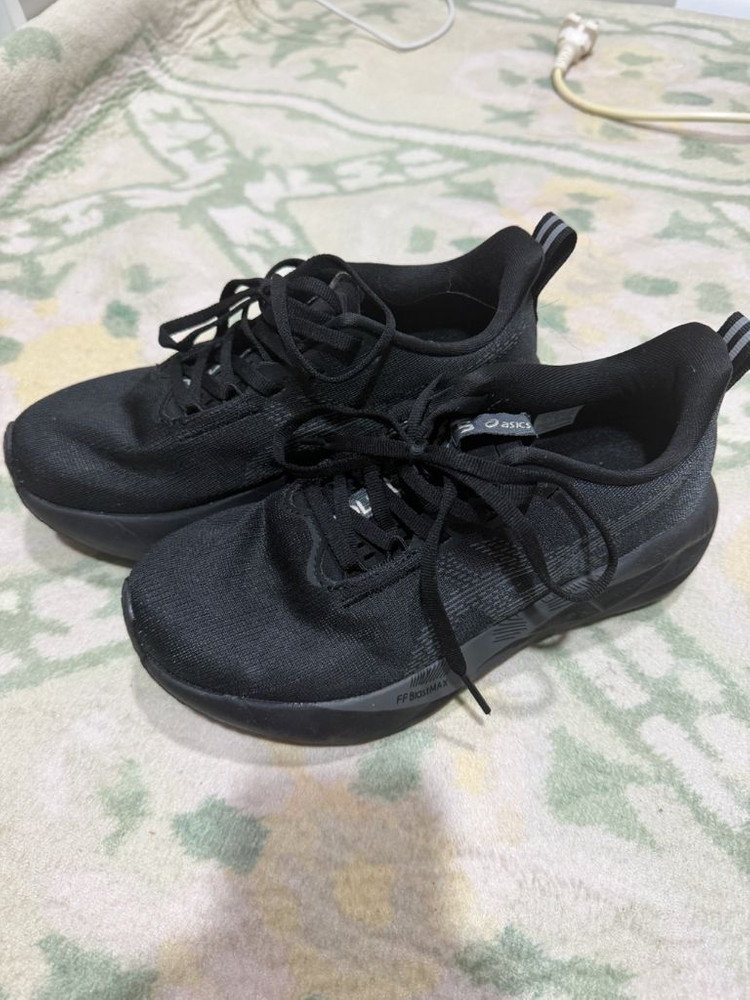 아식스 노바블라스트 노블5 블랙 235 / 러닝화--0