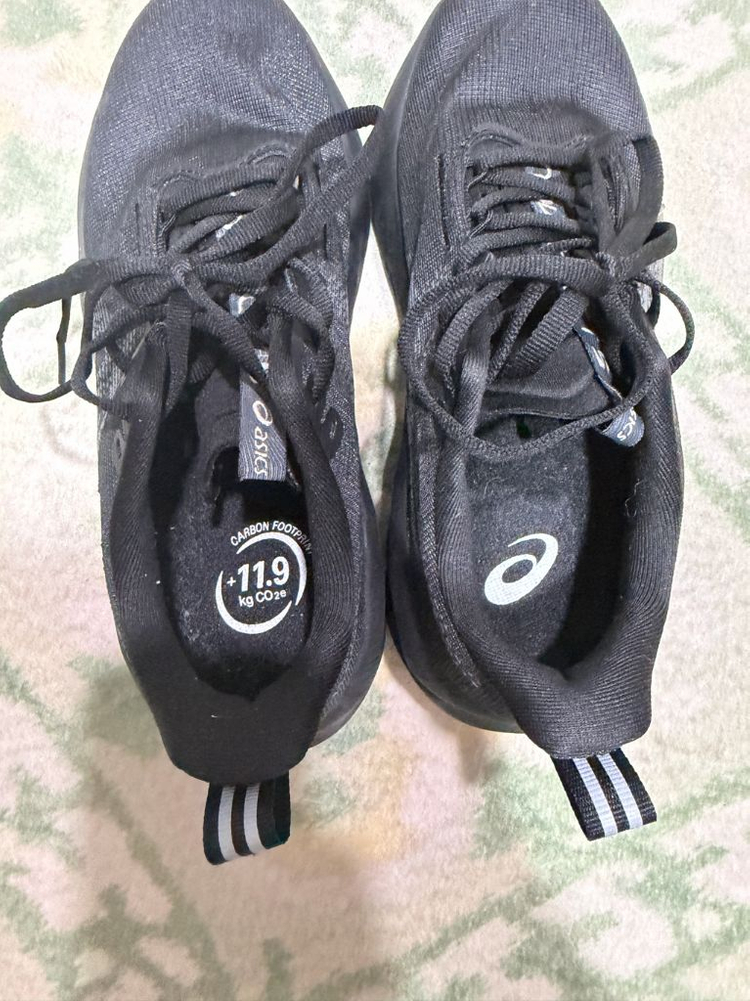 아식스 노바블라스트 노블5 블랙 235 / 러닝화--4