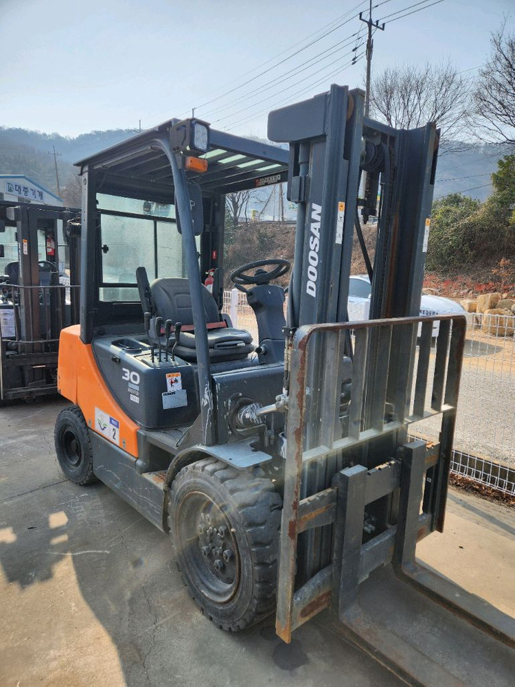중고지게차 2020년식 두산지게차 3톤 판매합니다.(5174) 이미지