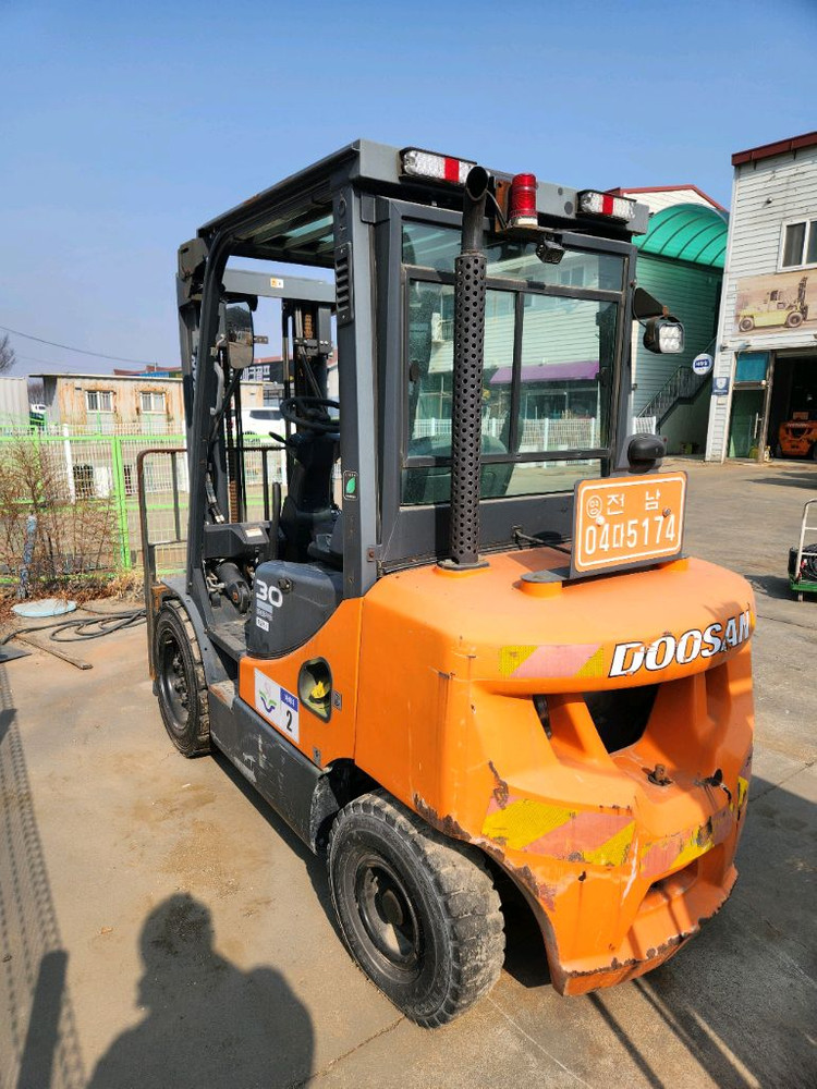 중고지게차 2020년식 두산지게차 3톤 판매합니다.(5174) 이미지