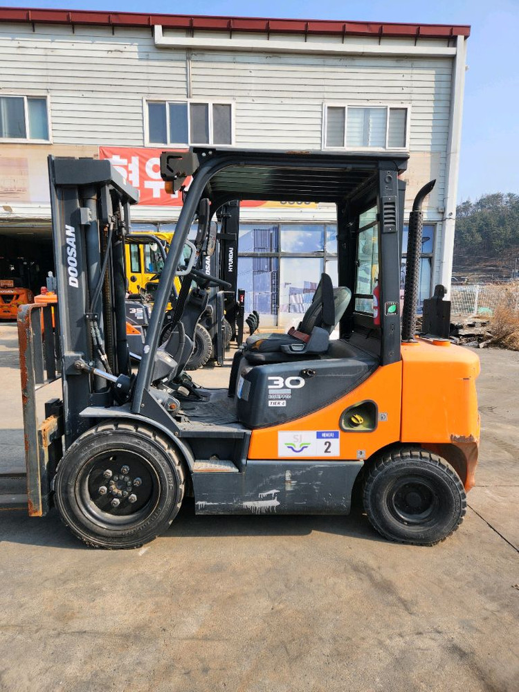 중고지게차 2020년식 두산지게차 3톤 판매합니다.(5174) 이미지