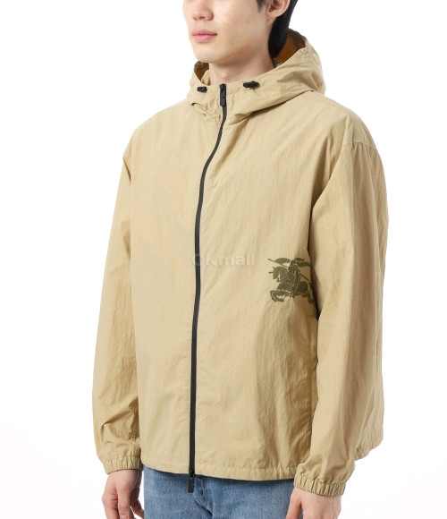 25시즌 손흥민 버버리 후즈 자켓 팝니다.--7