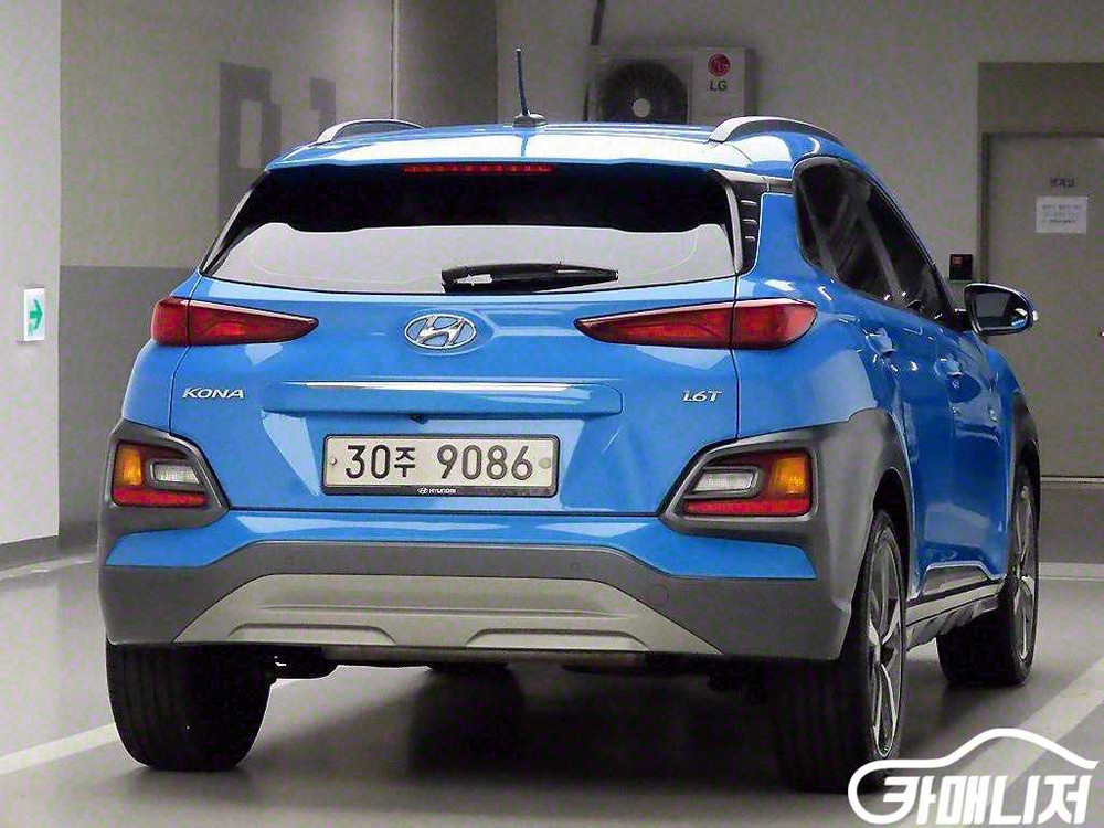 [현대]코나 1.6 터보 2WD 모던 아트 #3월급매--3