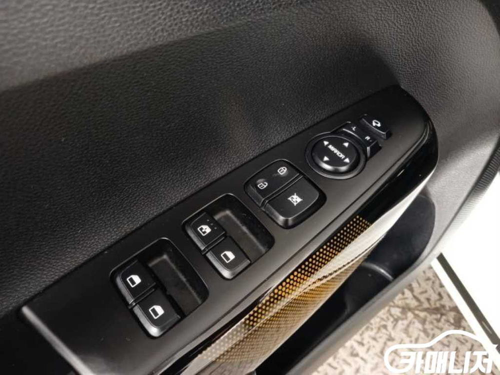 [기아]모닝 어반 시그니처 엣지-UP #3월급매--7