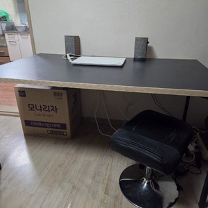 데스커 책상 1600x800 이미지