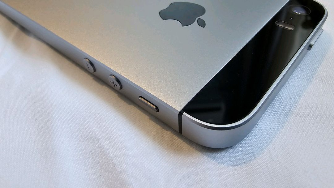 [짜깁기X정품] 아이폰 SE1 128GB 배터리신품 무음카메라 스그--1