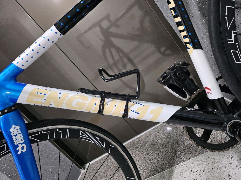 엔진11 블루스킨 2025 팔아요. 브레이크있습니다.(판매만) 이미지