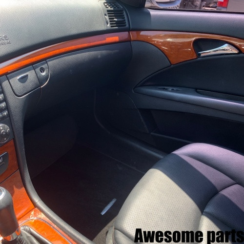 [ 벤츠 E200K W211 ] 실내 or 전장 및 외장 부품 판매 합니다--4